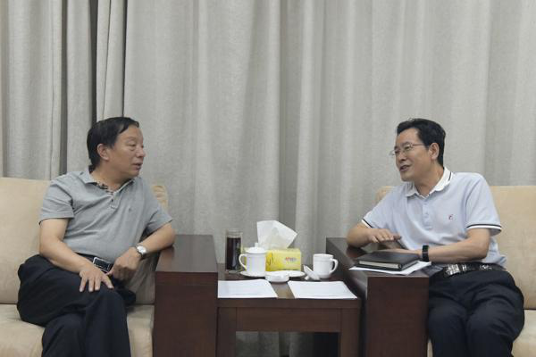 省司法廳黨委書記、廳長牛紀南一行前往建筑設計院<br/>檢查驗收“七五”普法工作