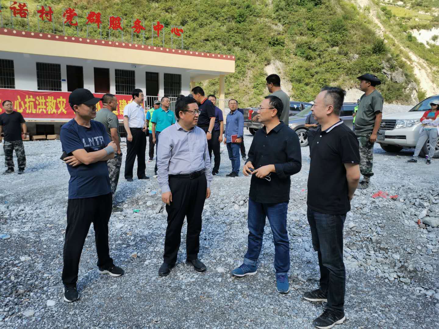 搶險救災(zāi)現(xiàn)場.jpg